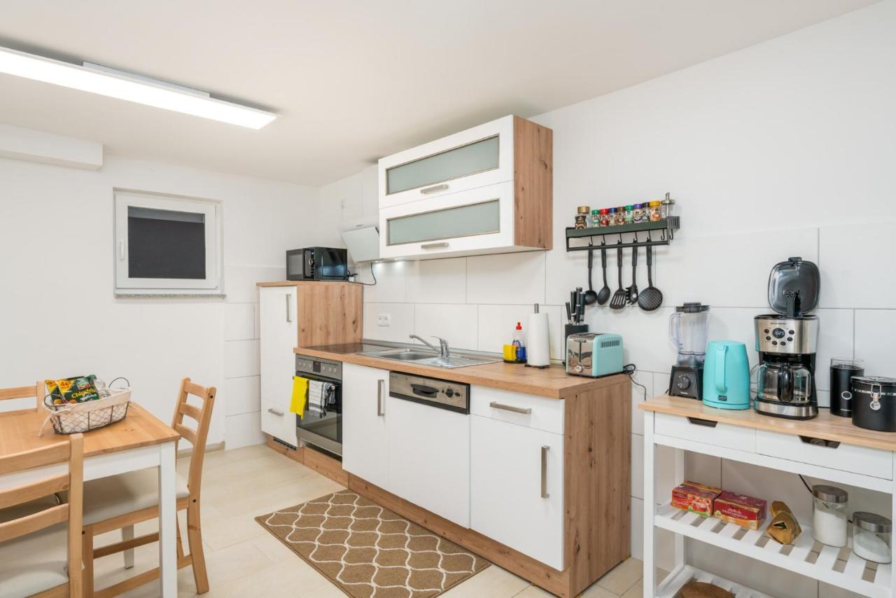 Ferienwohnung Wohnen am Weinberg in zentraler Lage und Netflix Kassel Exterior foto