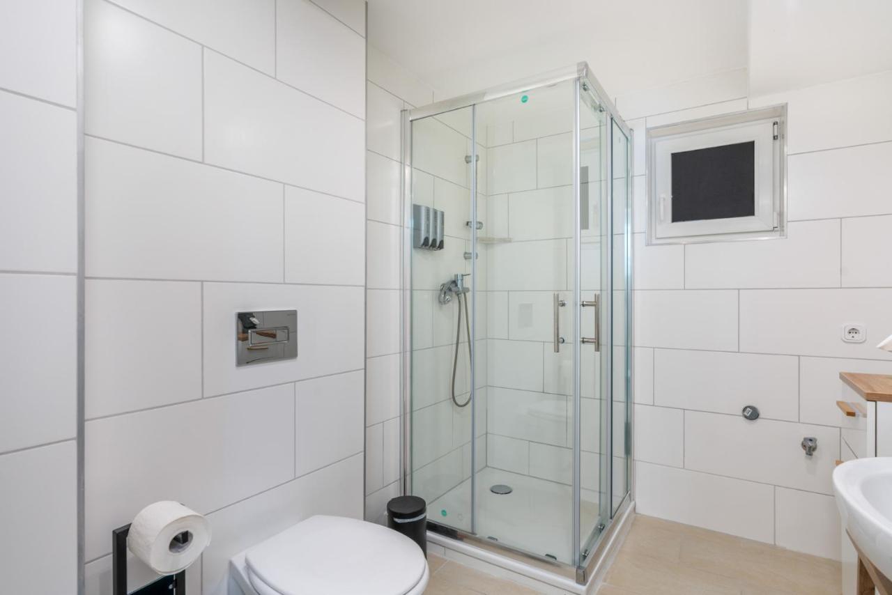 Ferienwohnung Wohnen am Weinberg in zentraler Lage und Netflix Kassel Exterior foto
